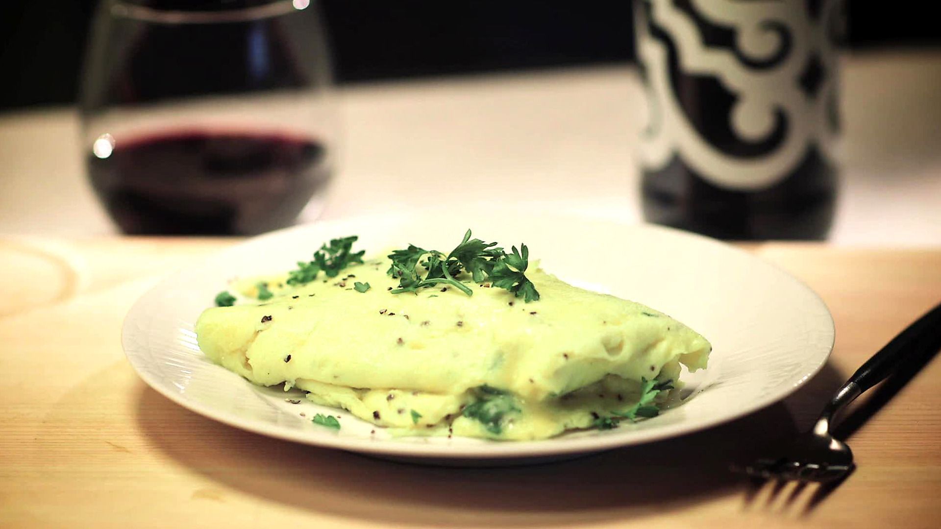 Remedios para la resaca alrededor del mundo - ostrich-egg-omelet