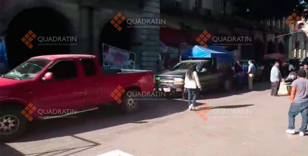 Normalistas invaden Zócalo de Oaxaca - palacio-municipal-oaxaca-2-1024x521