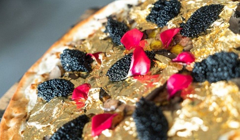 La pizza con oro de 24 quilates que cuesta 2 mil dólares - pizzas