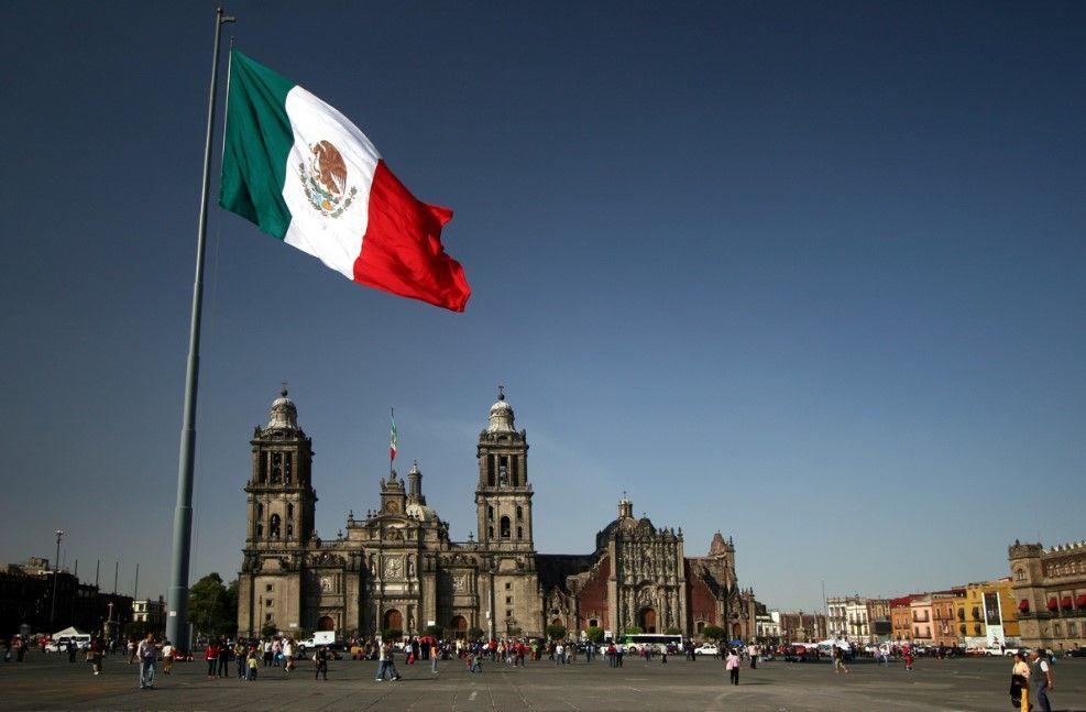 Ampliarán explanada del Zócalo este año