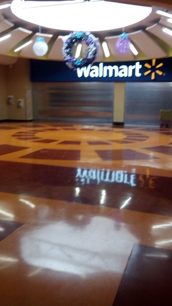 Video: saqueo a tienda Elektra en Chiconautla - plaza-aragón-576x1024