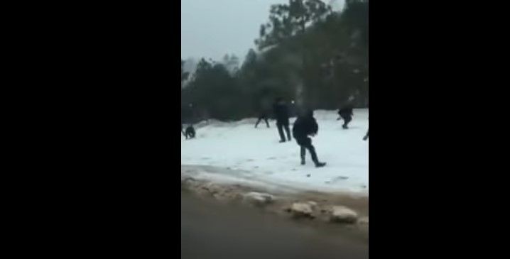 #Viral policías juegan en la nieve en Chihuahua #Viral policías juegan en la nieve en Chihuahua