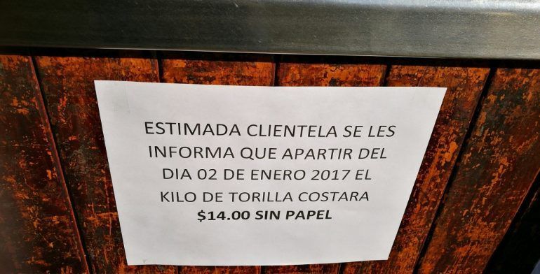 Kilo de tortilla se vende hasta en 15 pesos en Edomex - precio-tortilla