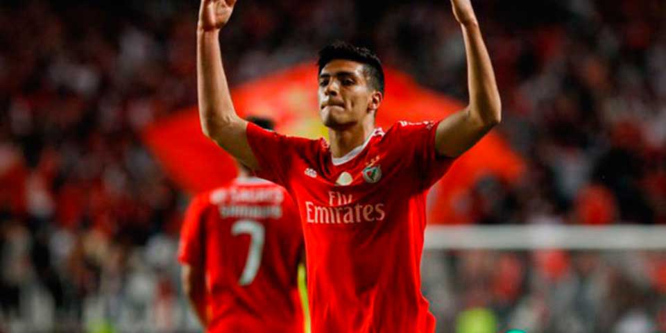 ‘En Europa la opinión del jugador cuenta’: Raúl Jiménez