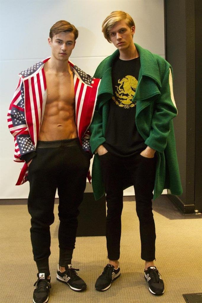 Diseñador presenta colección inspirada en relación México-EE.UU. - ricardo-seco-efe-683x1024