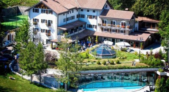 Así era el hotel Rigopiano, sepultado por la nieve en Italia