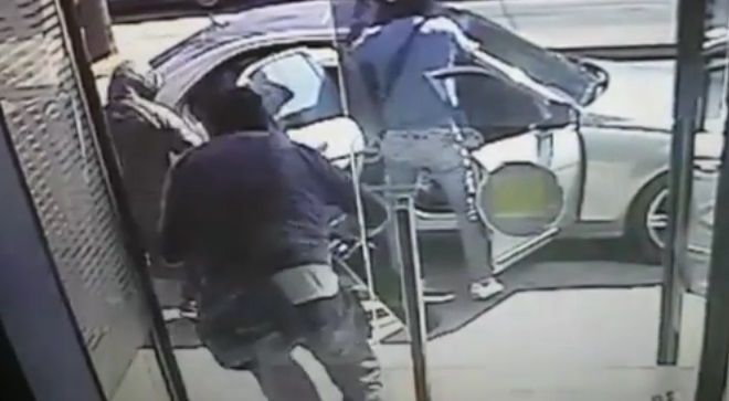 Video: roban banco en 30 segundos en Argentina Video: roban banco en 30 segundos en Argentina