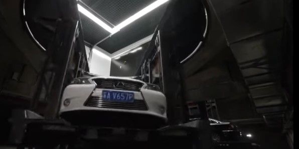 Video: el primer estacionamiento totalmente robotizado