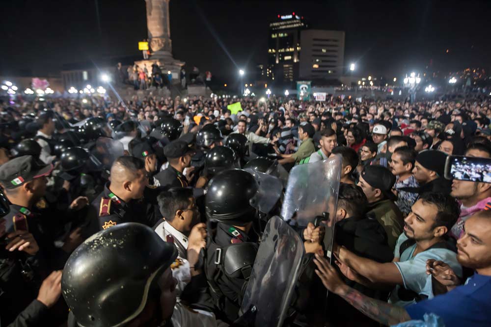 Ingresan 110 personas a penal de Topo Chico por saqueos y vandalismo