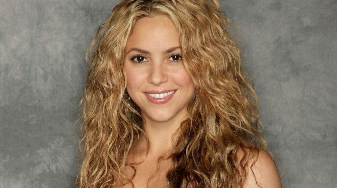 Shakira y su familia involucrados en accidente automovilístico