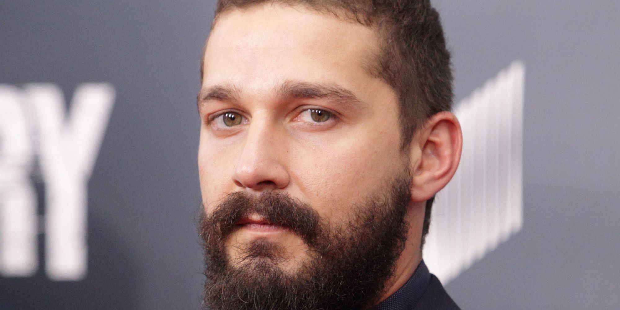 Arrestan a Shia LaBeouf en Nueva York