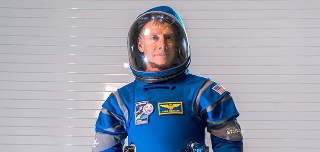 NASA presenta nuevos trajes espaciales