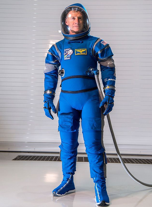 NASA presenta nuevos trajes espaciales - space_suit_630