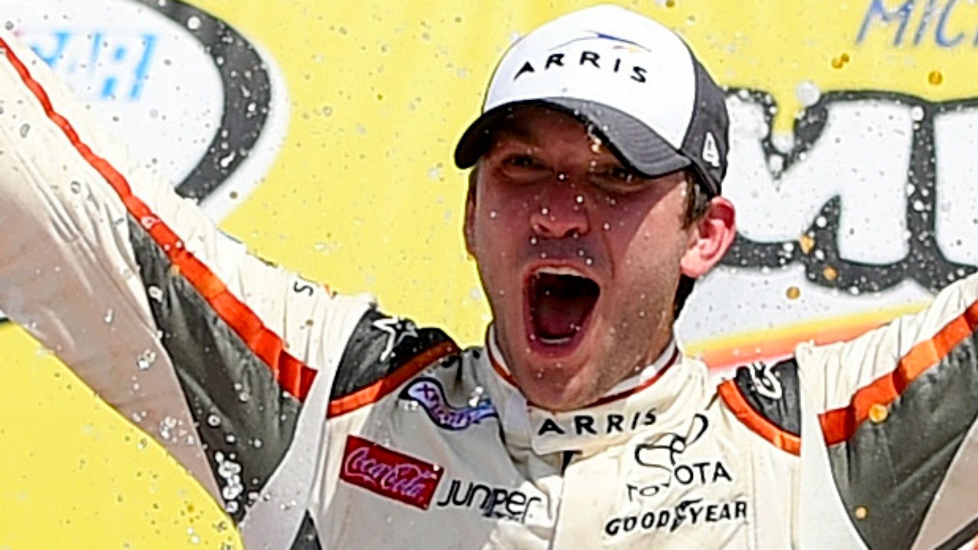 Por primera vez un mexicano competirá en el máximo circuito de NASCAR