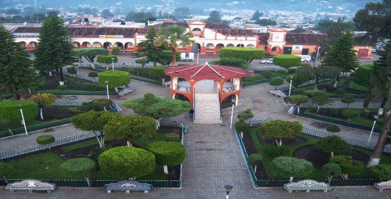 Toman presidencia municipal como protesta contra edil chiapaneco