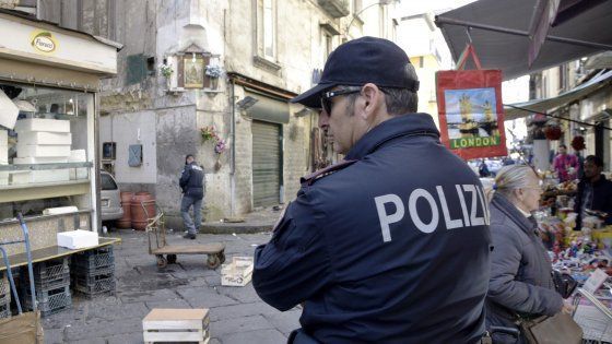 Tiroteo en mercado deja cuatro heridos en Nápoles - tiroteo-napoles-1
