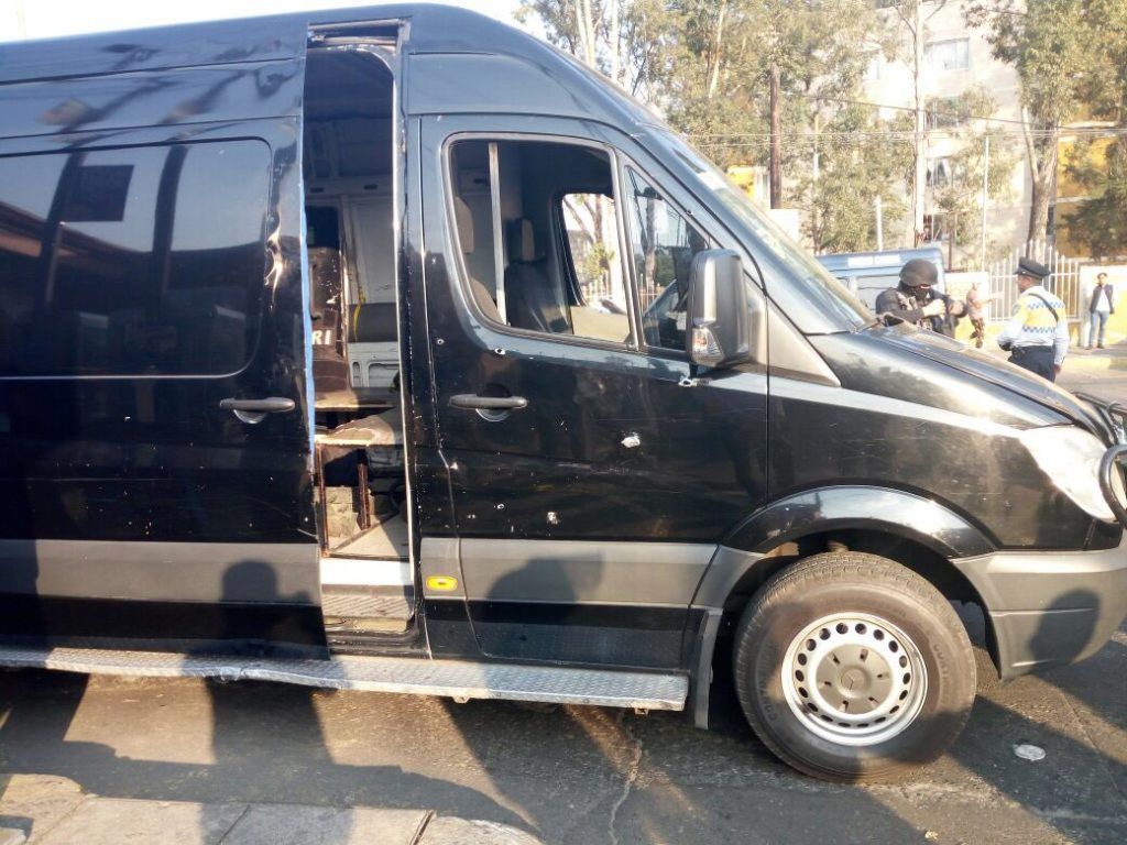 Enfrentamiento con narcomenudistas en Tláhuac deja un muerto y un policía herido - tlahuac-@c4jimenez-1024x768