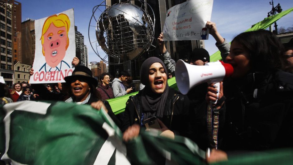 Alistan protesta contra Donald Trump durante investidura - trump-III