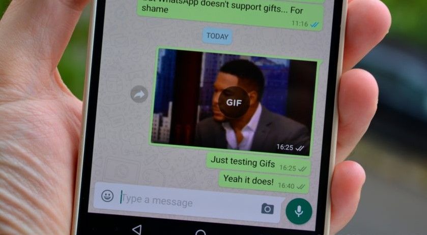 WhatsApp mejora el envío de GIFs