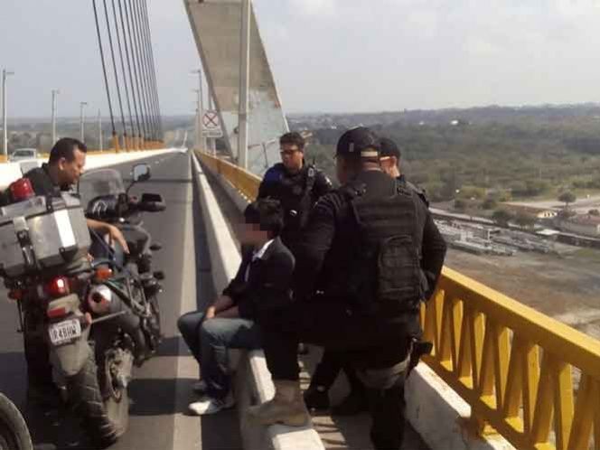 Policías evitan suicidio de adolescente en Tampico - 1630072