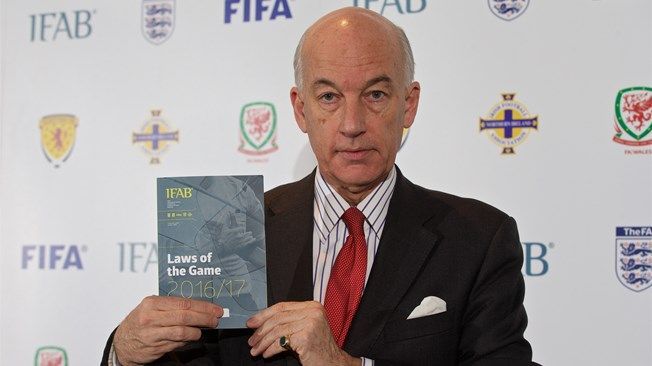 FIFA detendría el partido en dos ocasiones por videoarbitraje - 2768713_full-lnd