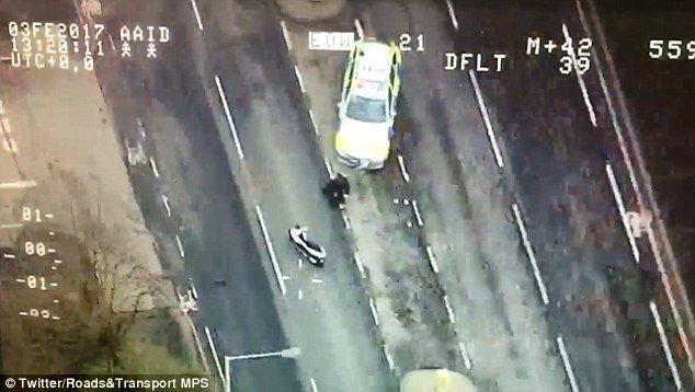 Video: patrulla arrolla a ladrones a bordo de motocicleta robada