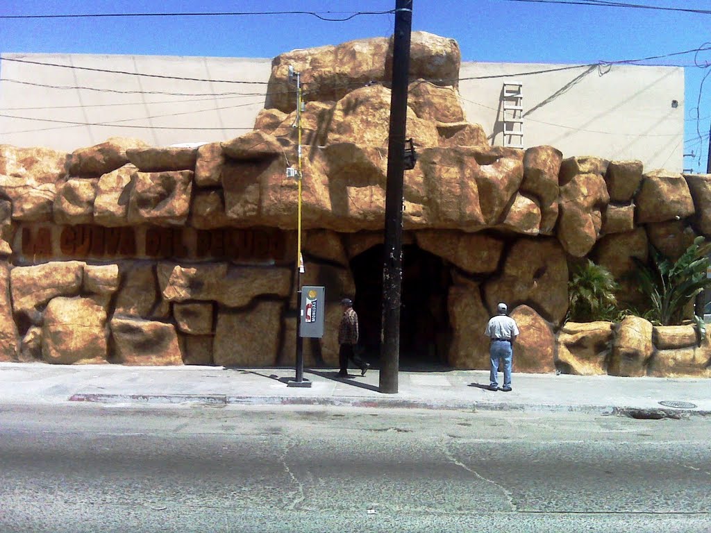 Riña en bar de Tijuana deja un muerto y tres heridos - 57459237