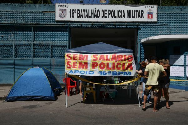 Huelga de policías deja 147 muertos en Brasil