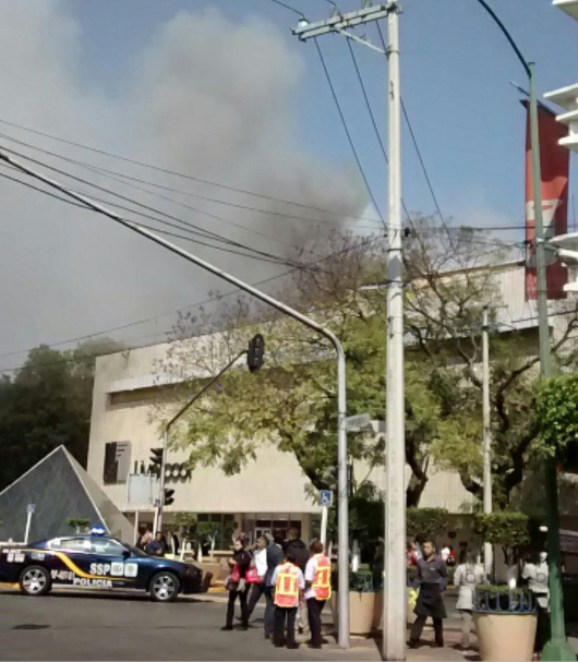 Incendio en Liverpool Insurgentes - Captura-de-pantalla-2017-02-10-a-las-11.50.06