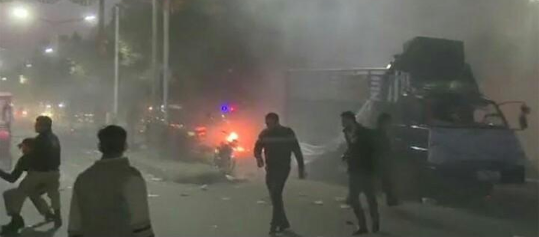 Atentado suicida deja 13 muertos en Pakistán