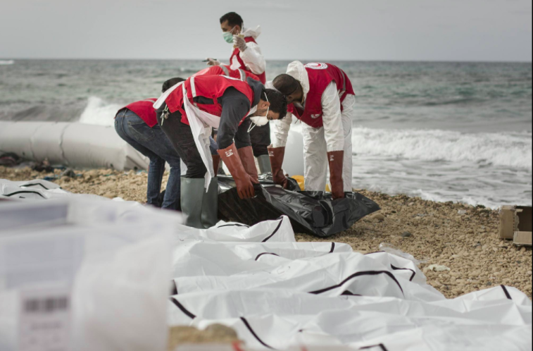 Al menos 74 migrantes se ahogaron frente la costa de Libia - Captura-de-pantalla-2017-02-21-a-las-19.47.20
