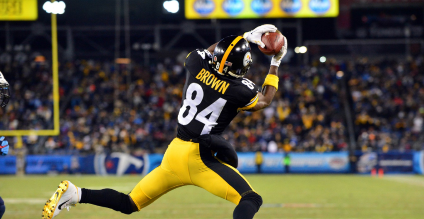 Antonio Brown seguirá en Pittsburgh
