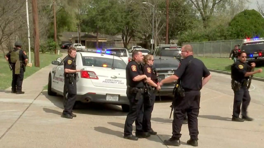 Tiroteo en Houston deja dos policías heridos - Captura-de-pantalla-2017-02-28-a-las-13.45.40