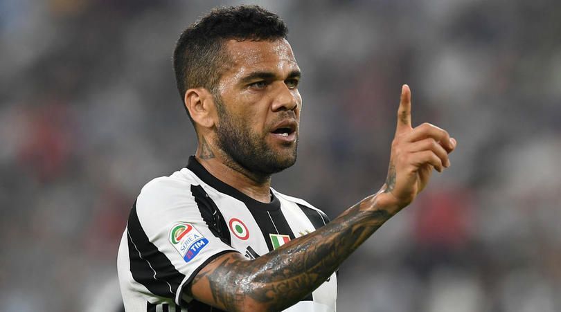 “Directivos del Barcelona fueron muy falsos y desagradecidos”: Dani Alves