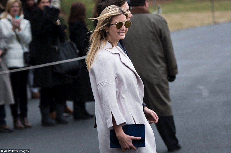 La cena de Trump, el primer ministro japonés y el dueño de los Patriotas - Donald-Trump-Abe-Melania-Akie-Japón-Estados-Unidos-28