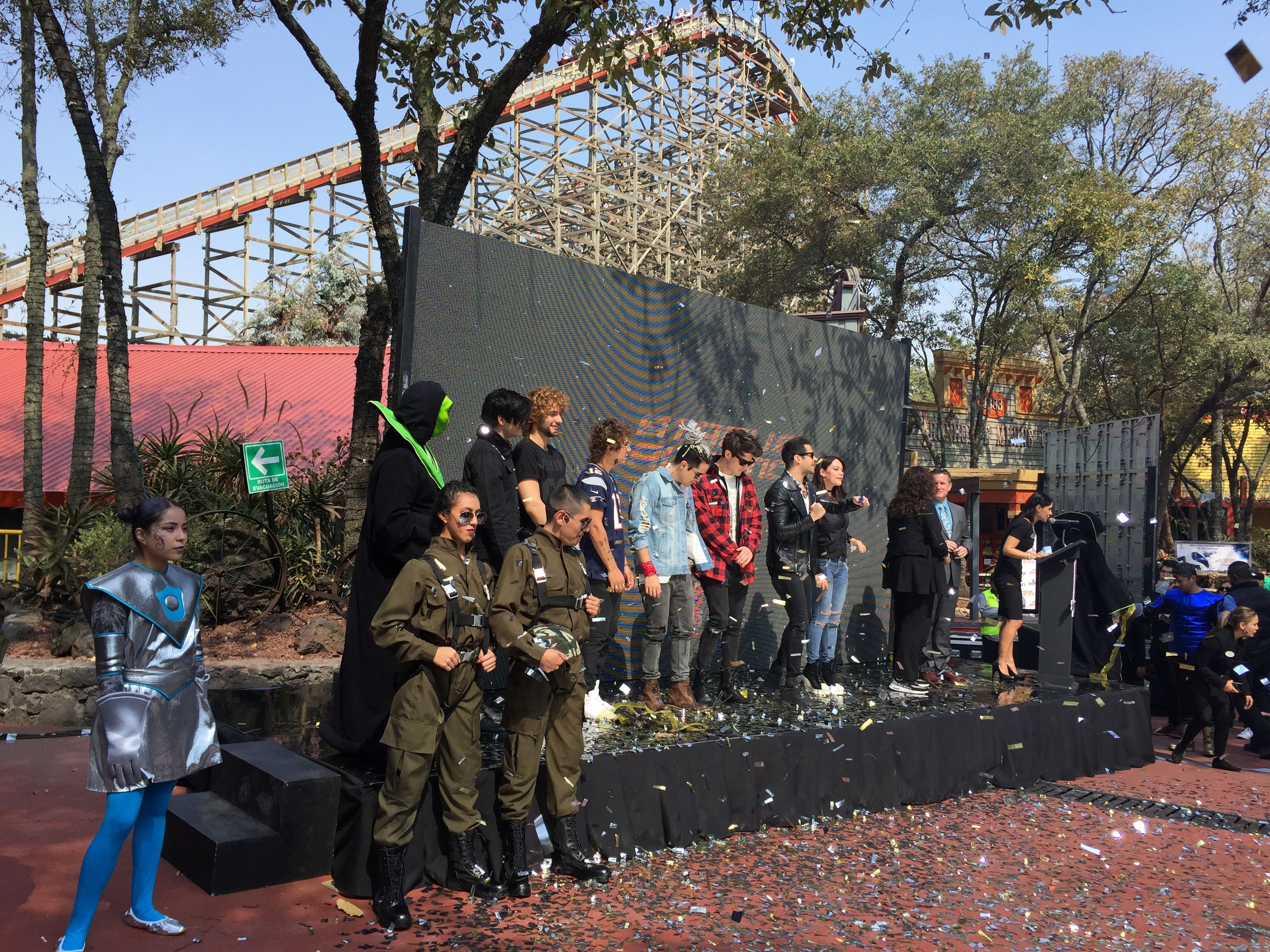 Abren en México una montaña rusa con realidad virtual - IMG_2123