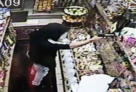 Policía asesina a joven de origen mexicano en Nueva York - Nueva-York-imagenes-circuito-Reyes_MILIMA20170221_0386_8