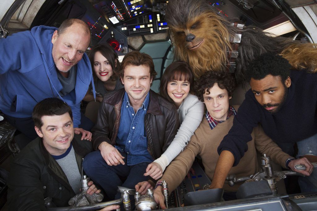 Anuncian inicio de filmación de nueva película de Han Solo - SOP-AP-SPANA-SPANENT-_De-l-8-1024x682