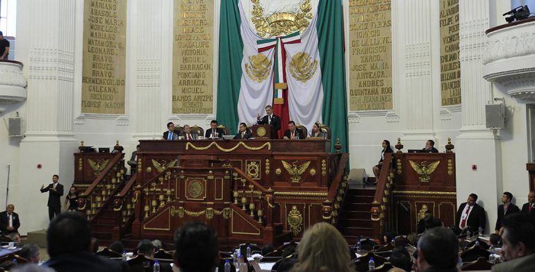Asamblea Legislativa pide investigar a Morena por promesas de campaña