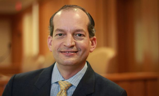 Trump nombra a latino como secretario del Trabajo - alexander-acosta-2