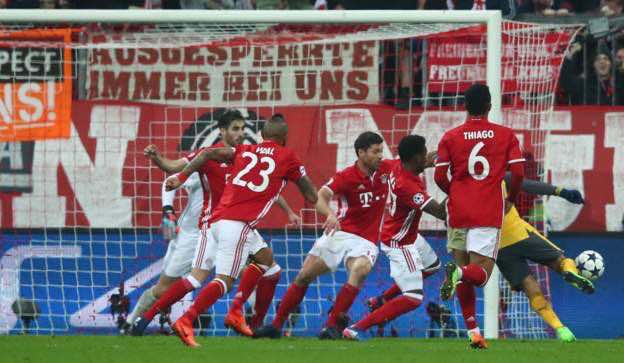 Bayern Munich humilla al Arsenal - alexis-sanchez