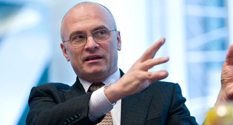 Elegido por Trump reconoce haber contratado a una inmigrante ilegal