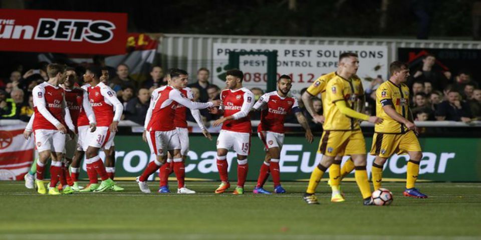 Arsenal avanza a cuartos de final de la FA Cup