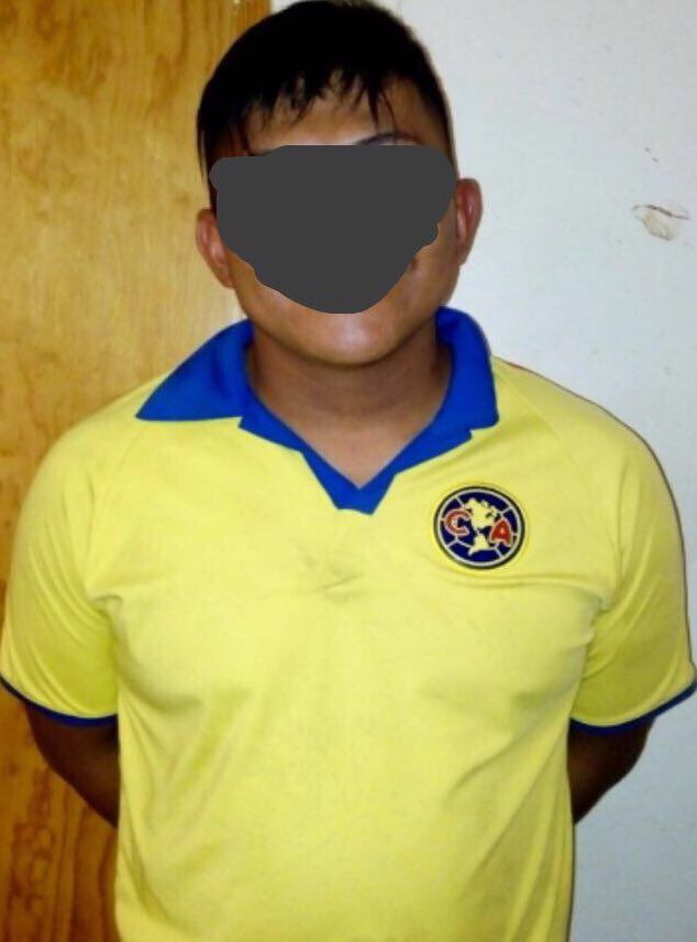 Detienen a dos por robo a comensales en restaurante - asaltantes