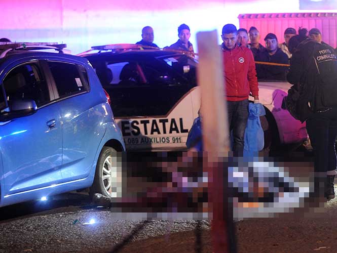 Intento de robo deja dos muertos en Ecatepec - asalto-auto-ecatepec-2