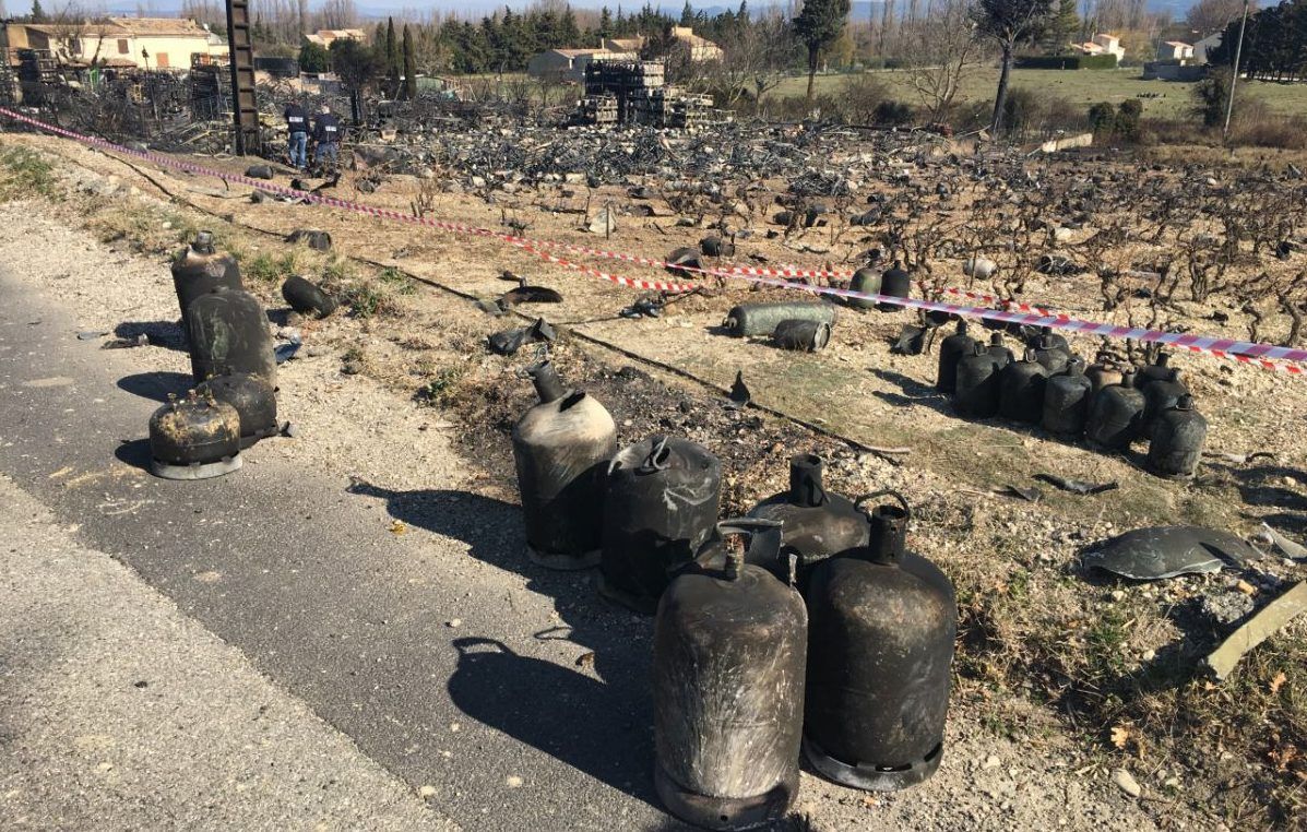 Video: explosión en almacén de tanques de gas en Francia