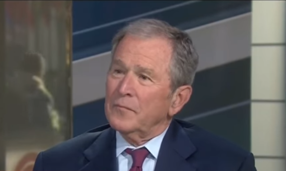 George W. Bush critica a Donald Trump - bush
