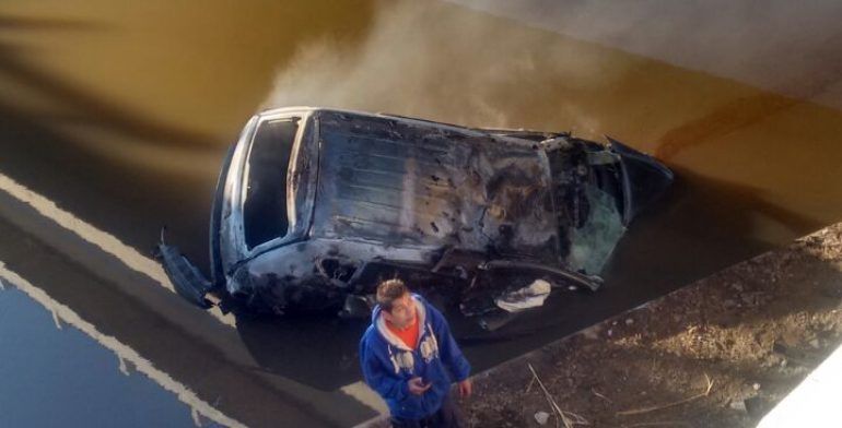 Volcadura deja tres muertos en la autopista México-Morelia - camioneta-jalisco