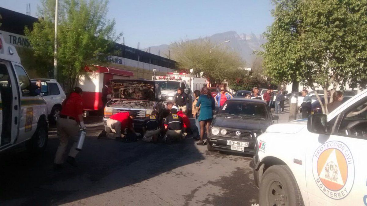 Hombre es atropellado por su propia camioneta en Monterrey - camioneta-monterrey2
