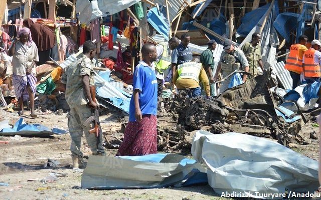Mueren 34 personas por coche bomba en Somalia - car-bomb-somalia
